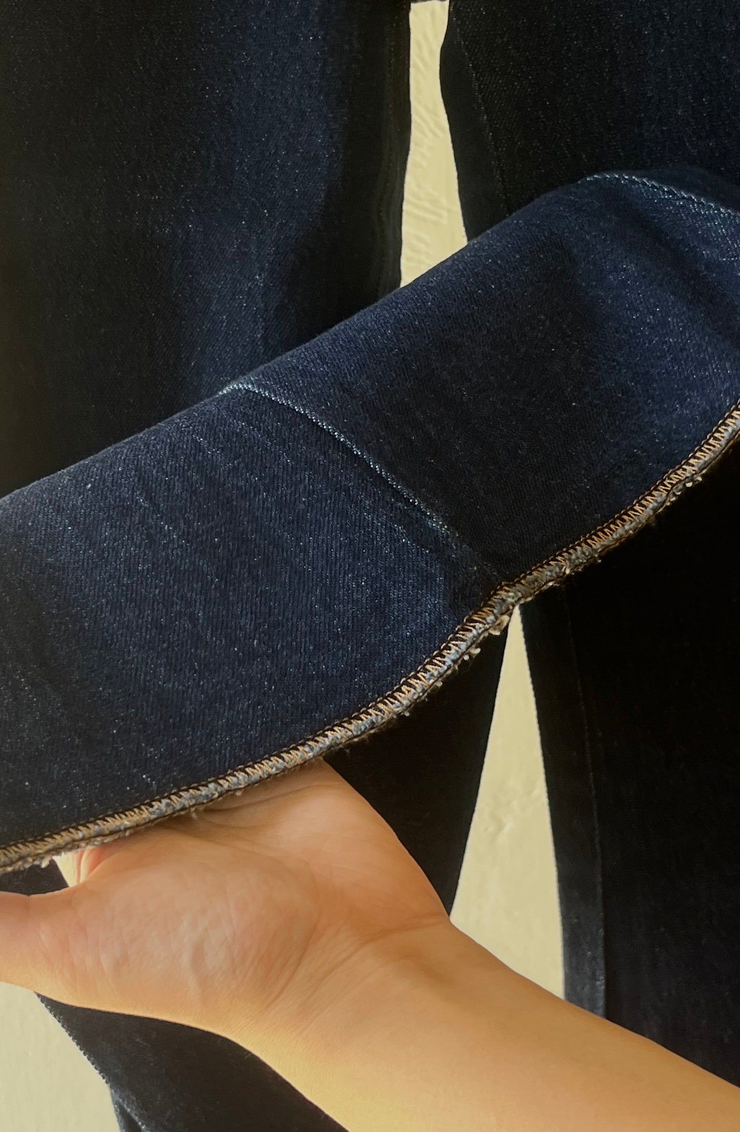 HIGH RISE FISH TAIL JEANS