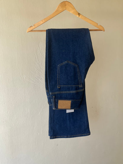 HIGH RISE FLARED JEANS