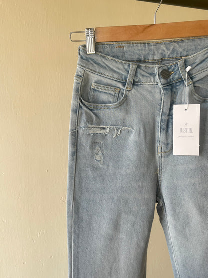 HIGH RISE FLARED BOYFRIEND JEANS