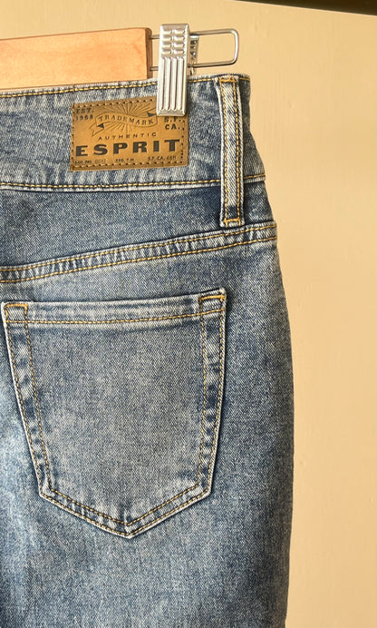 HIGH RISE FLARED JEANS