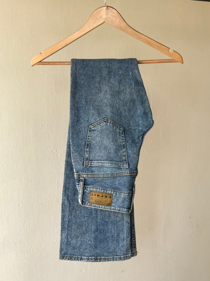 HIGH RISE FLARED JEANS