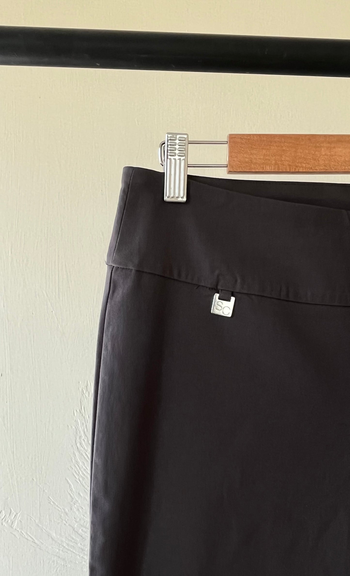 STRETCHABLE SLIM FIT  PANTS
