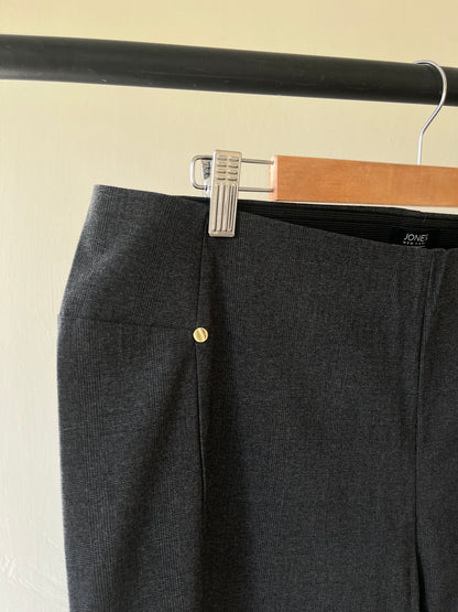 STRETCHABLE SLIM FIT PANTS