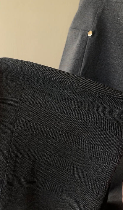 STRETCHABLE SLIM FIT PANTS