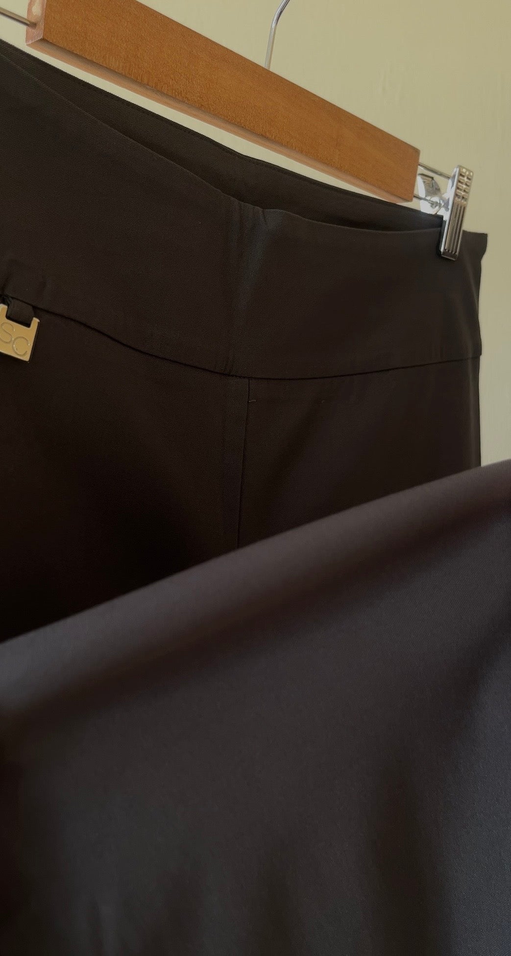 STRETCHABLE SLIM FIT  PANTS